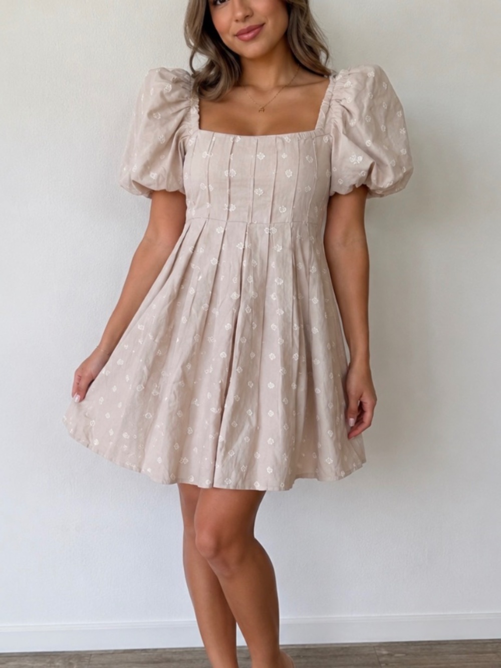 Nwt And Now This Women’s 100% cotton cream fit and flare Neutral XS.